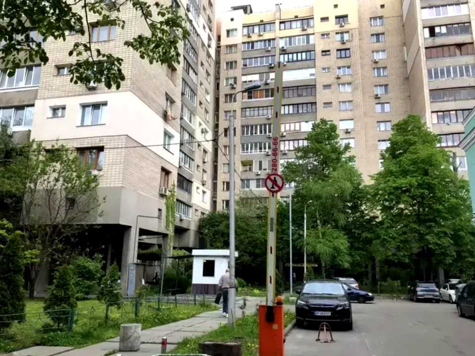 1874569025332845
