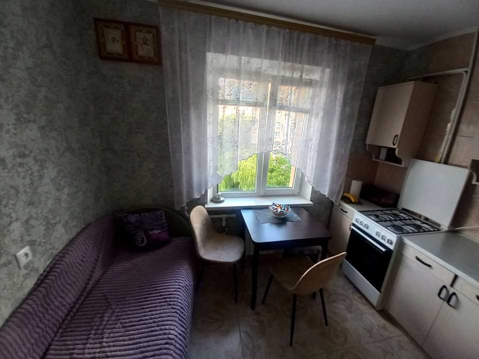 1874596335844072