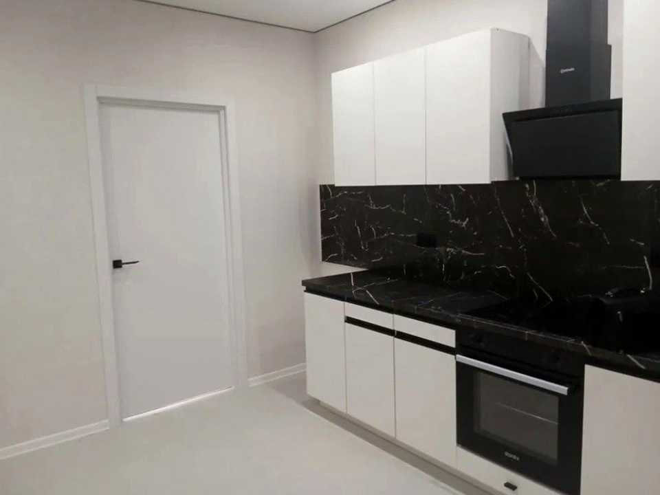 1874657821106816