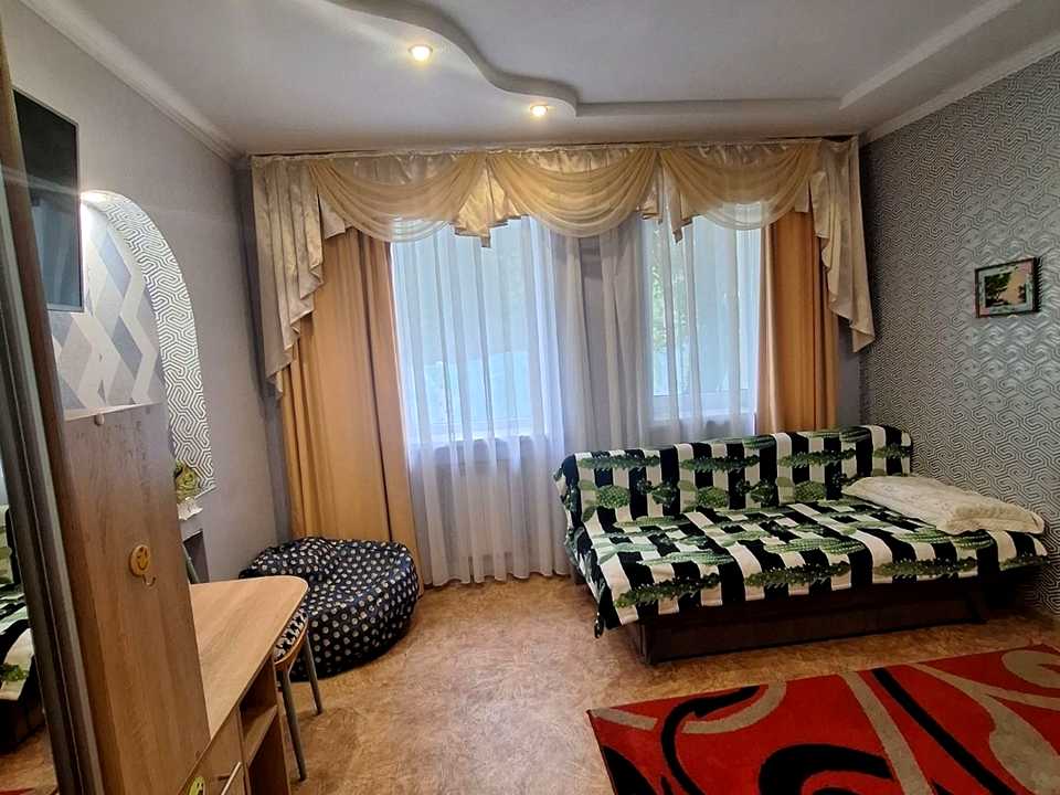 1874658783061121