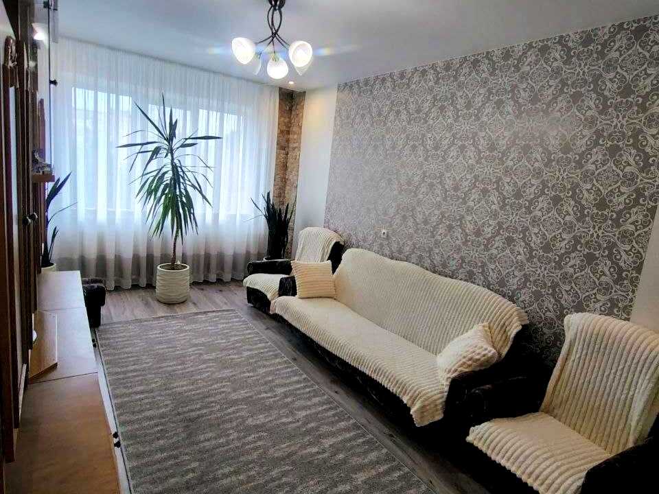 1875064310149248