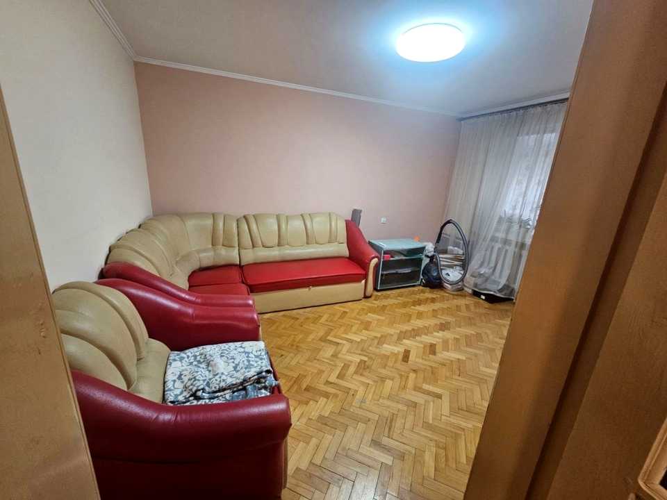 1875217748508327