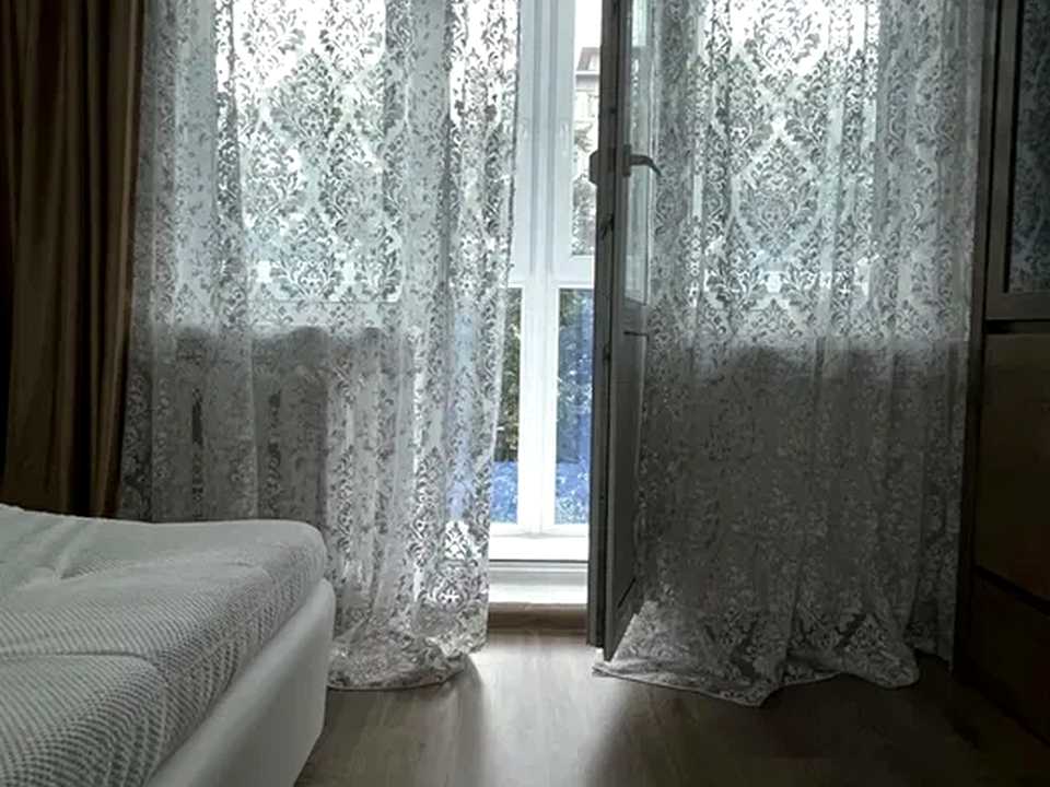 1875221853152794