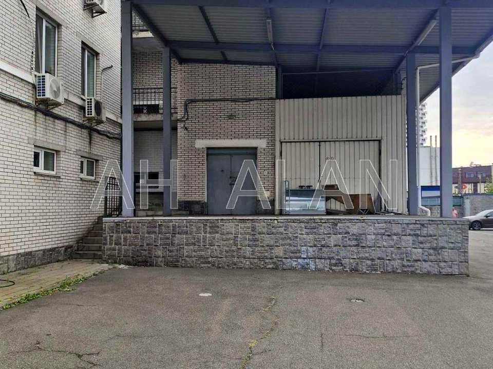 1875233417651568