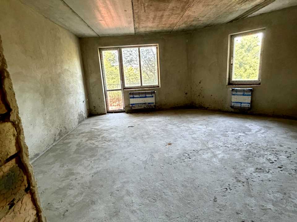1875343598068125