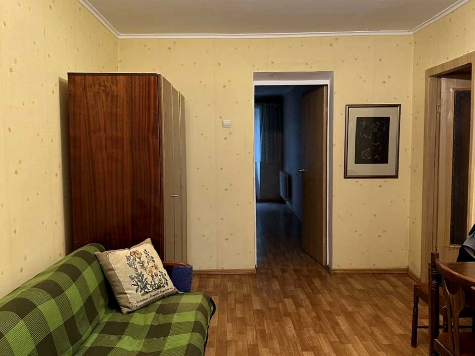 1875485201059390