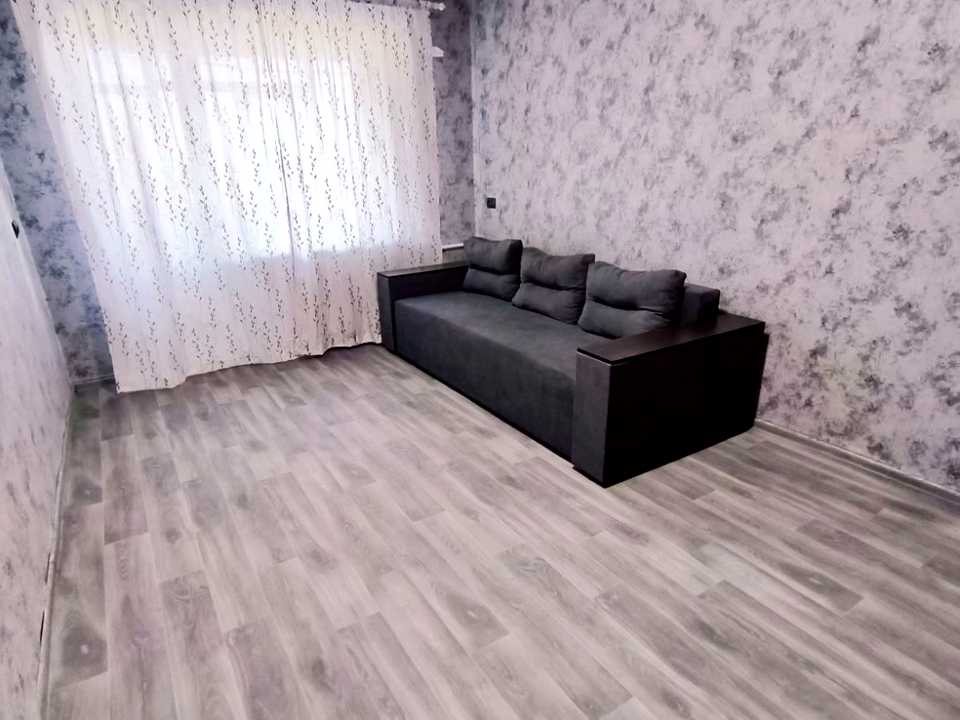 1875572965213701