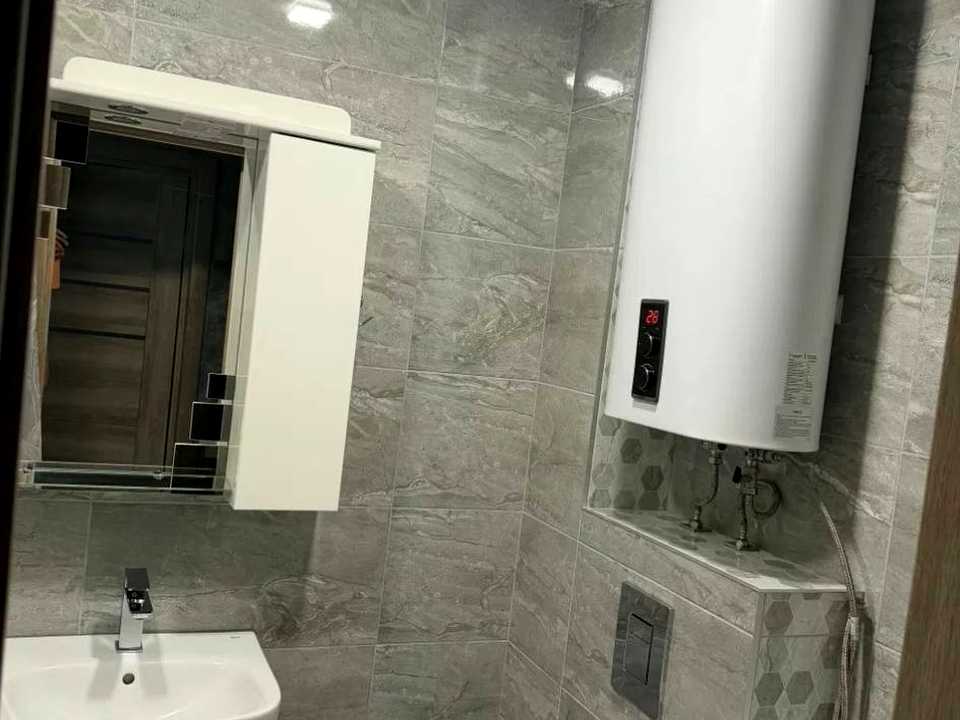 1875662778994942