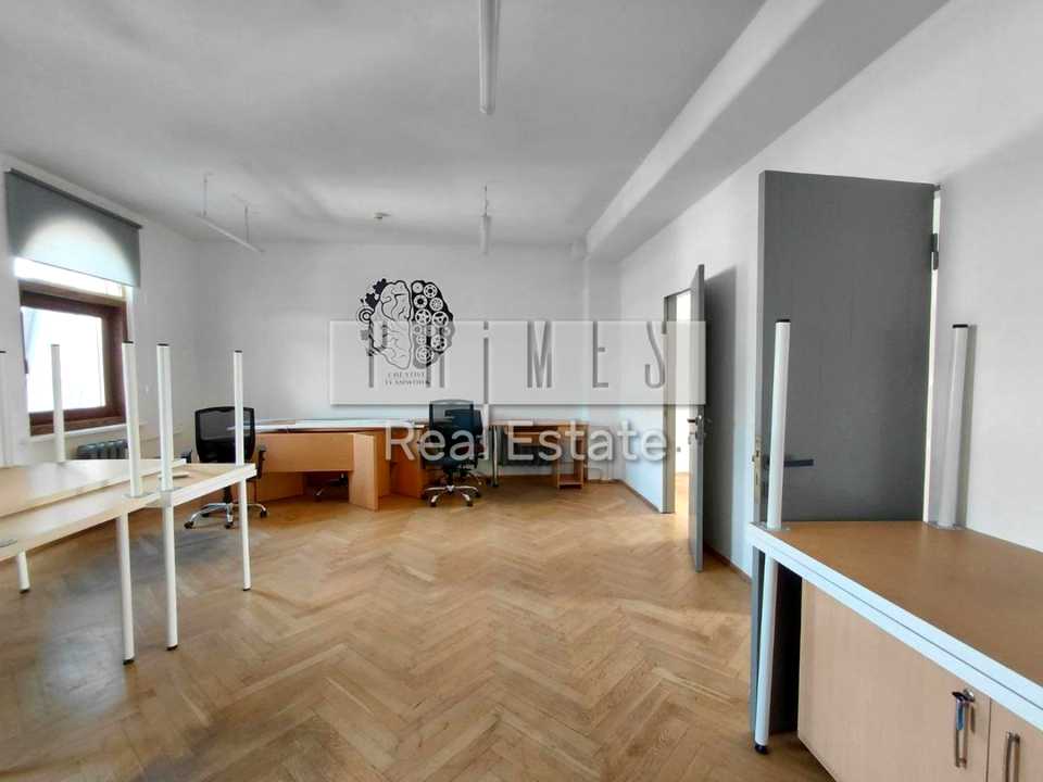 1875673530275408