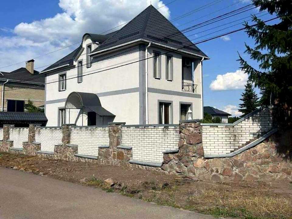 1875703588551063