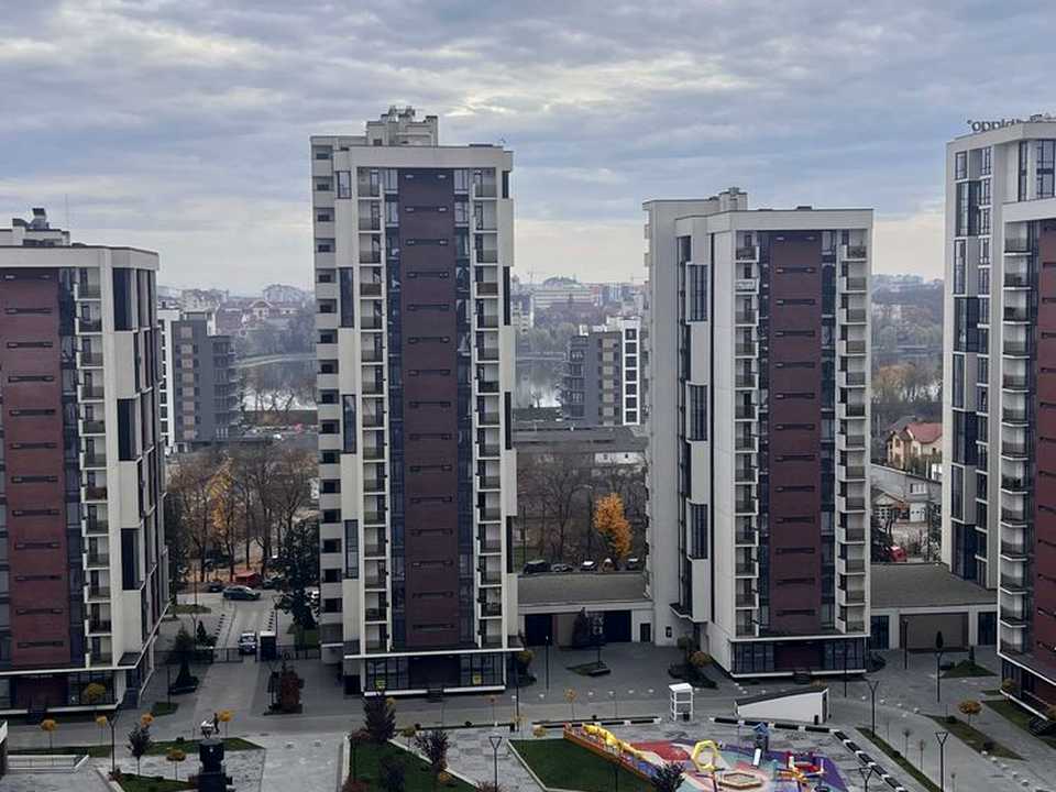 1875751988213040