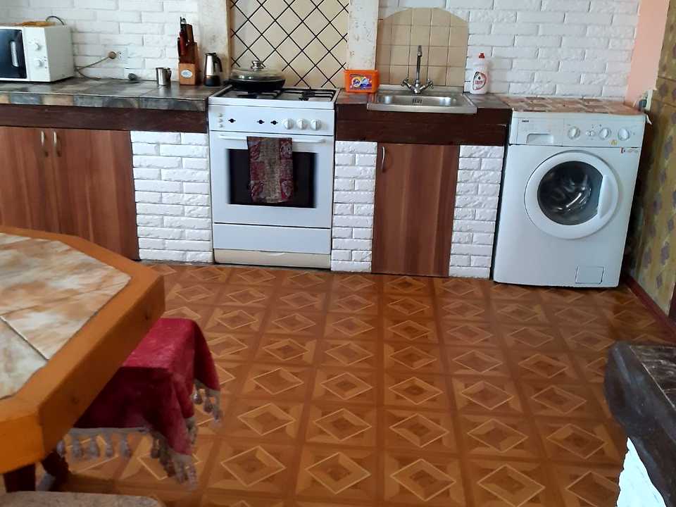 1875772230609900