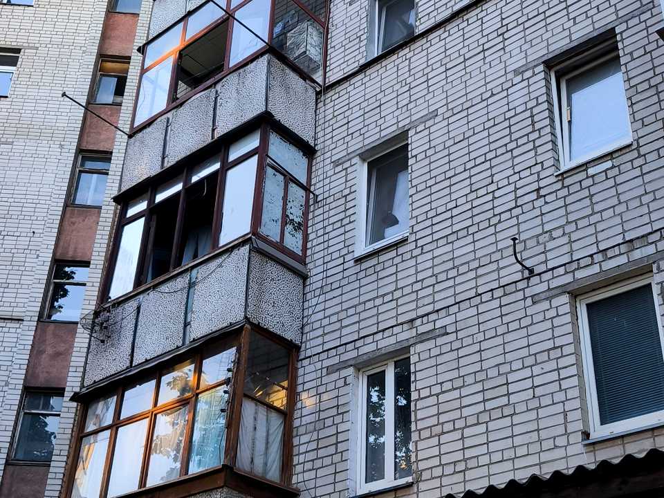 1875844034335742
