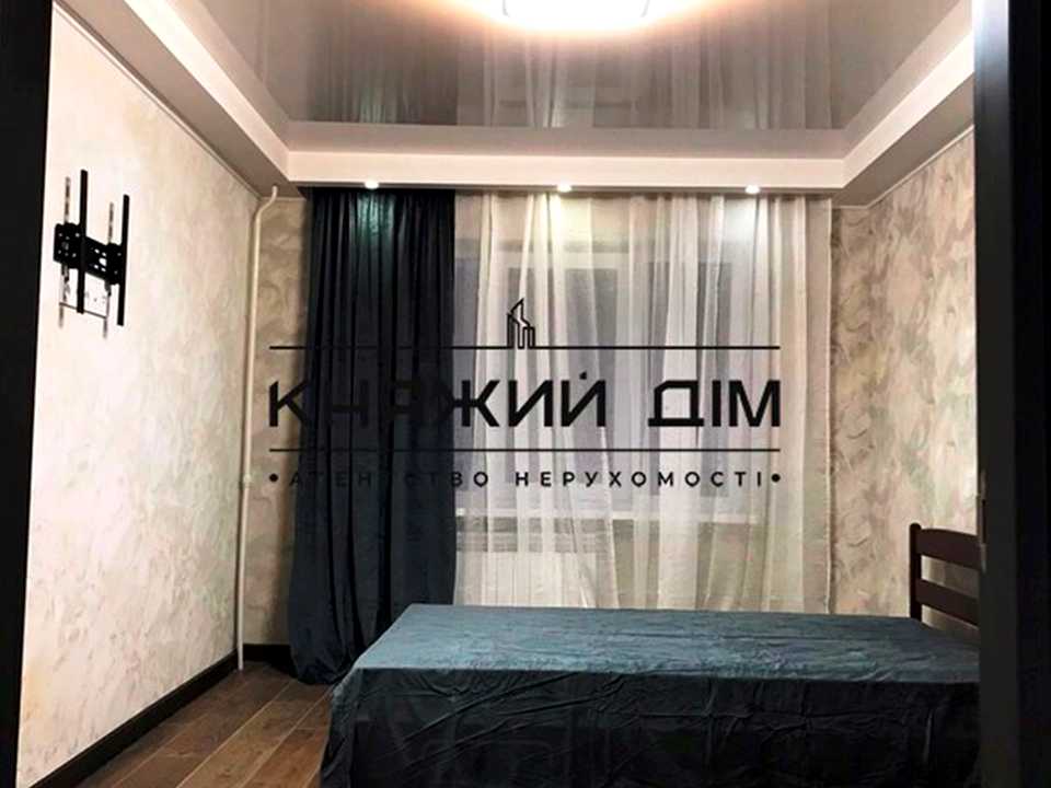 1875856547823122