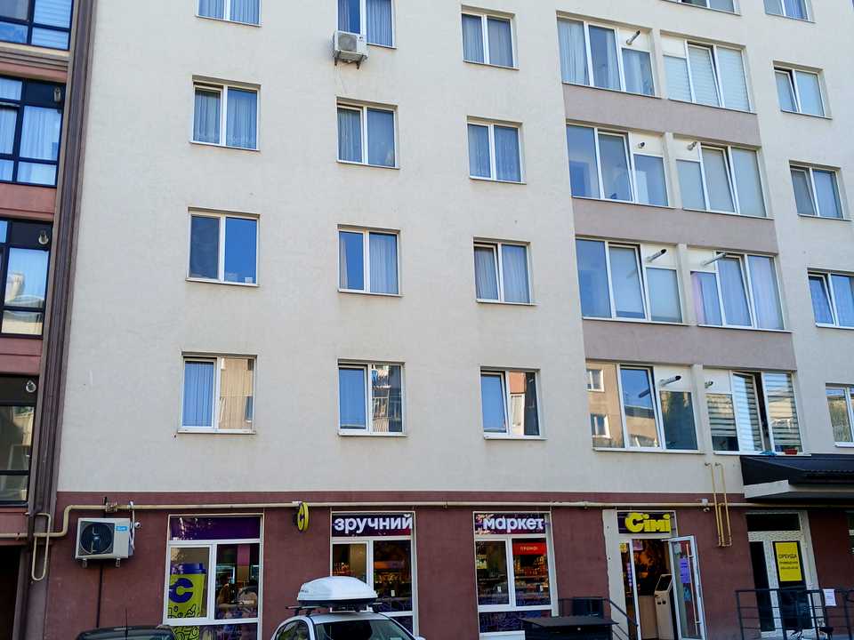 1875921276941561