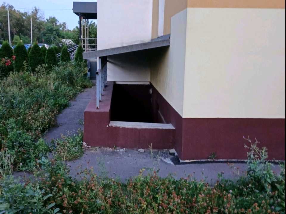 1875926878211328