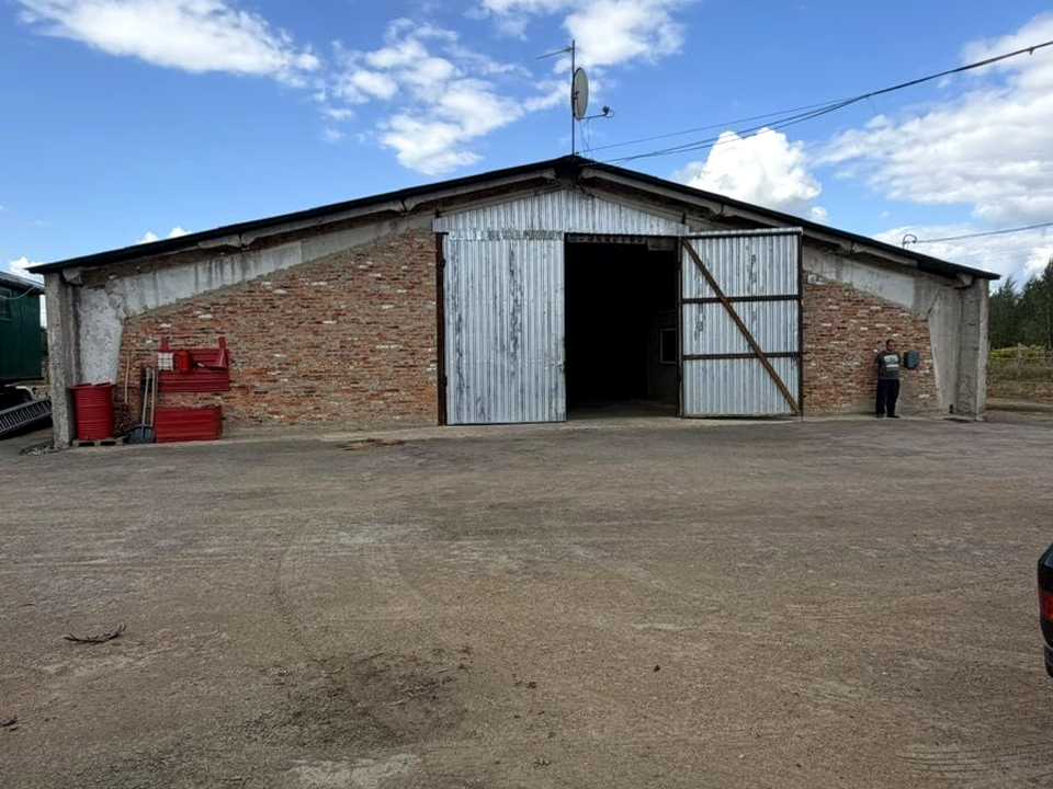 1875945181173572