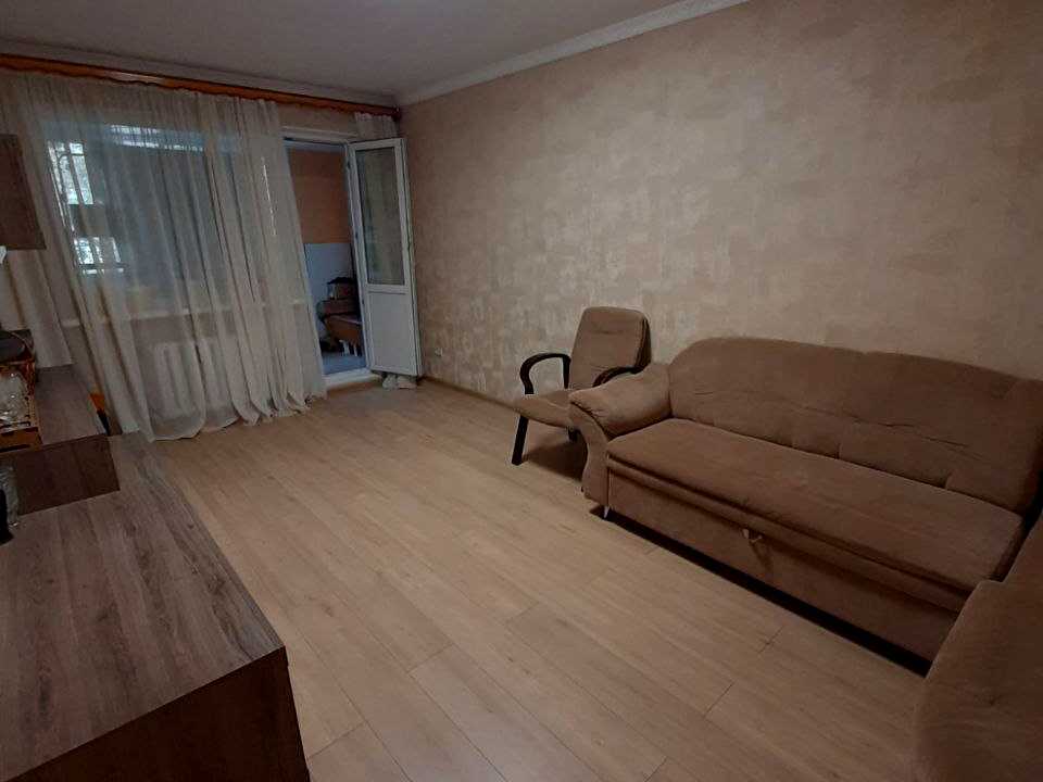 1875967930011721