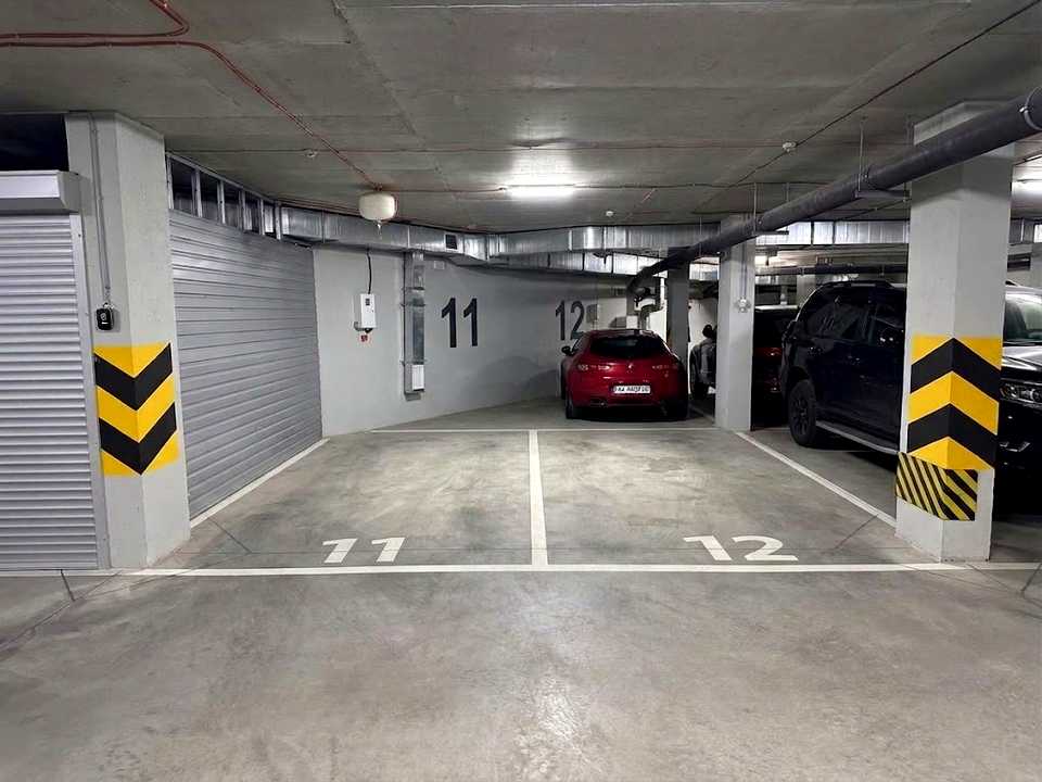 1875975806771328