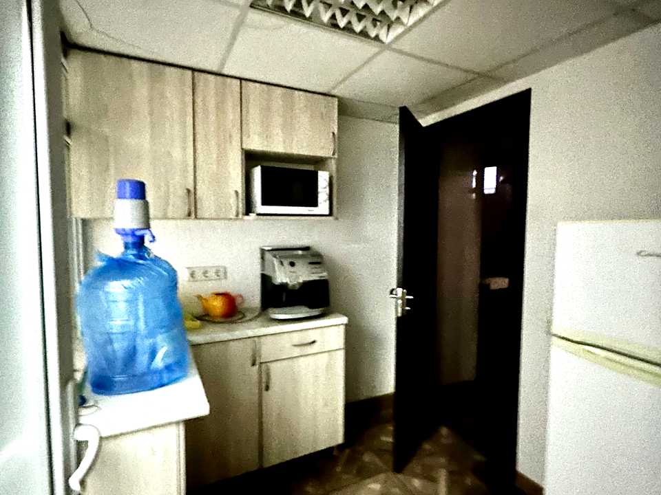 1876026664996734