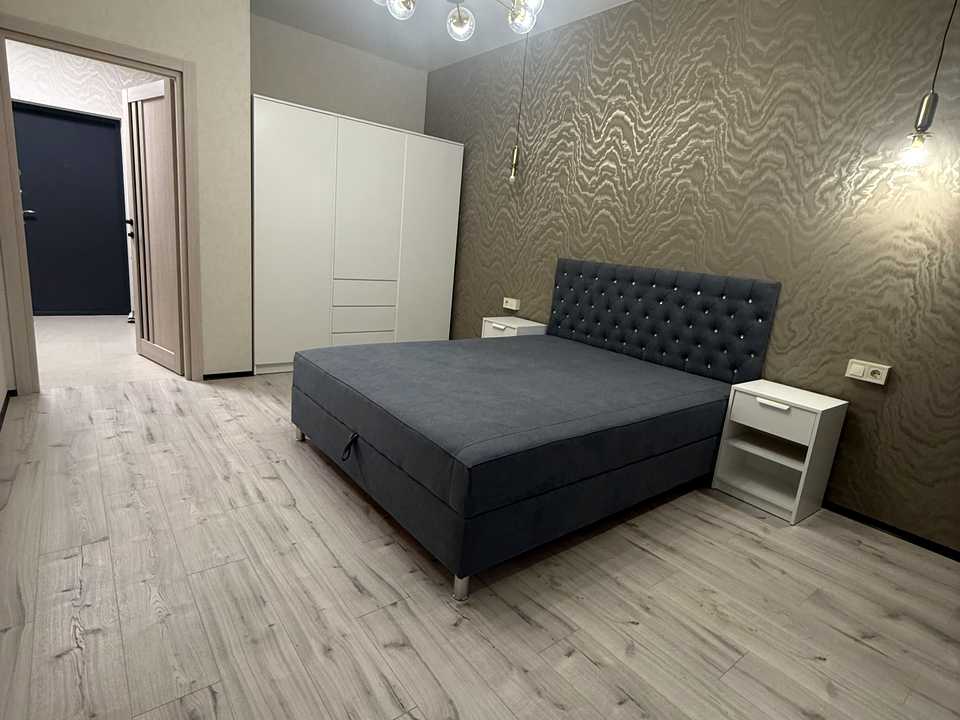 1876030804468772