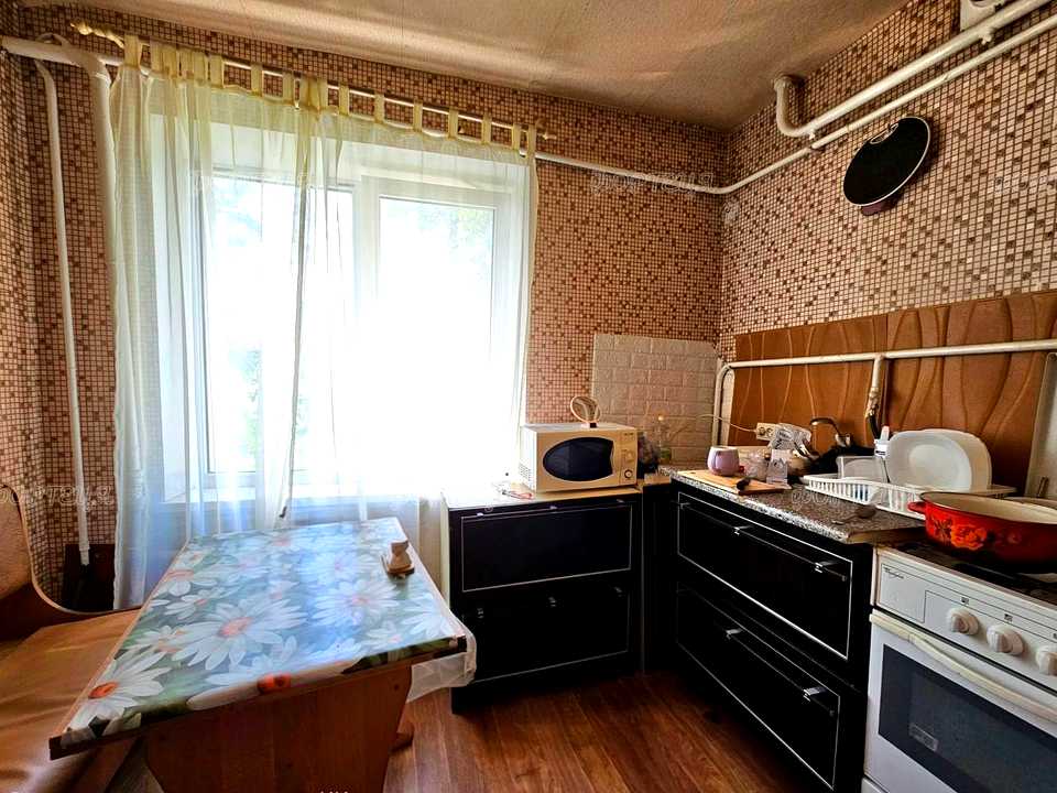 1876050877876835