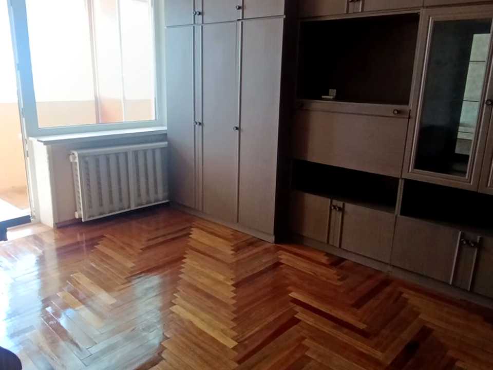 1876111697461025