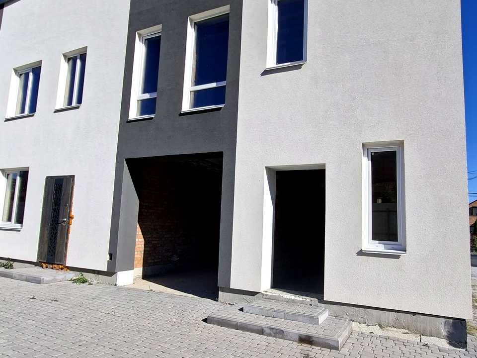 1876233714493338