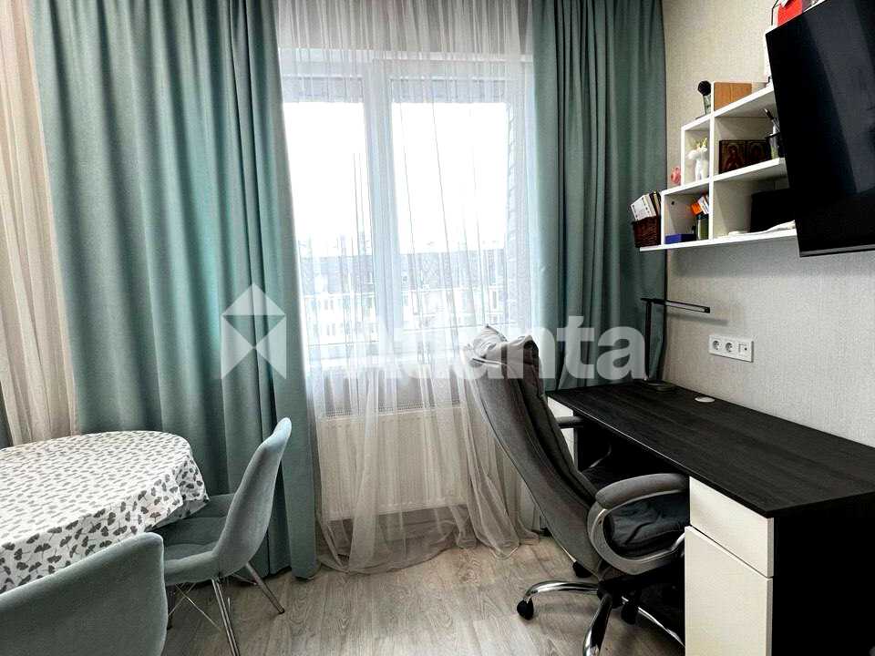1876238383609560
