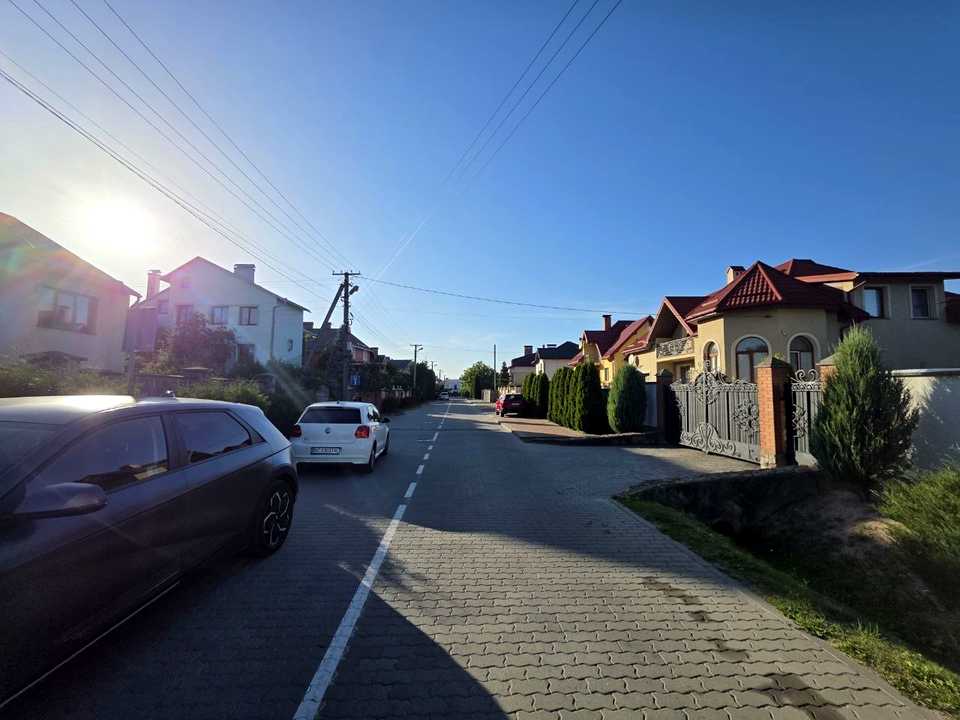 1876413519423327