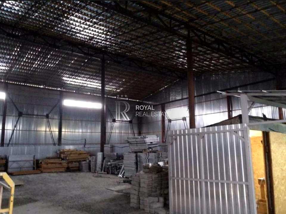 1876428095132100