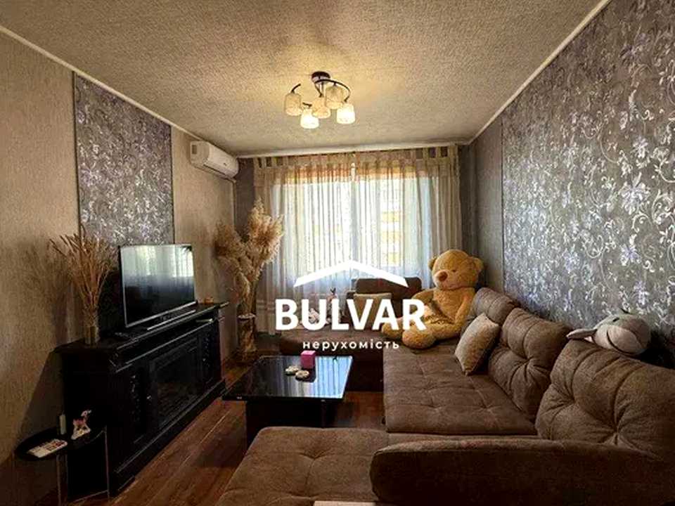 1876470976243902