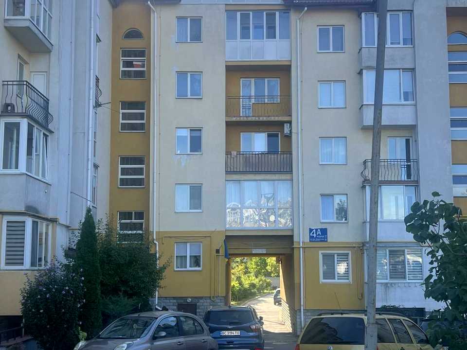 1876480184836725