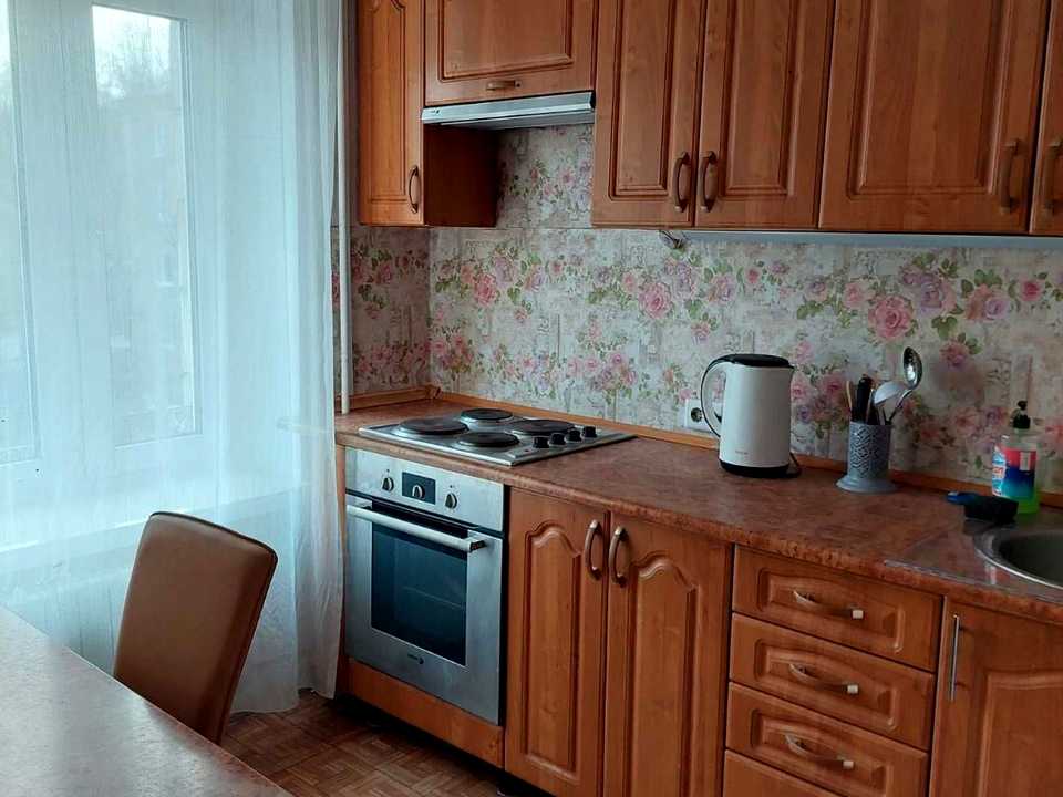 1876747112161590