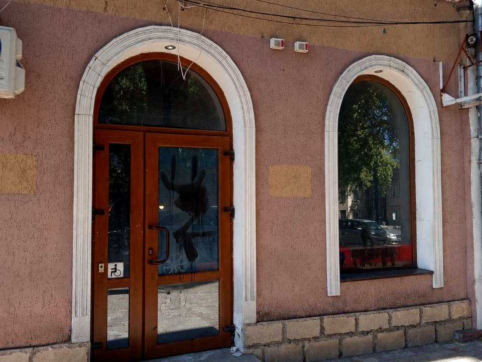 1876832185588202