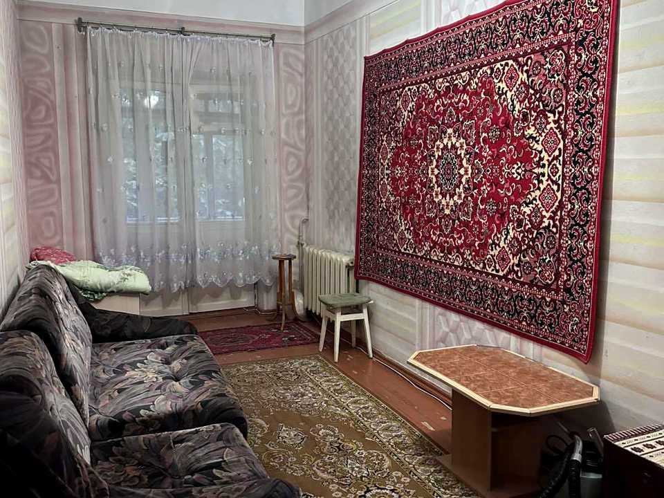 1876842168844880