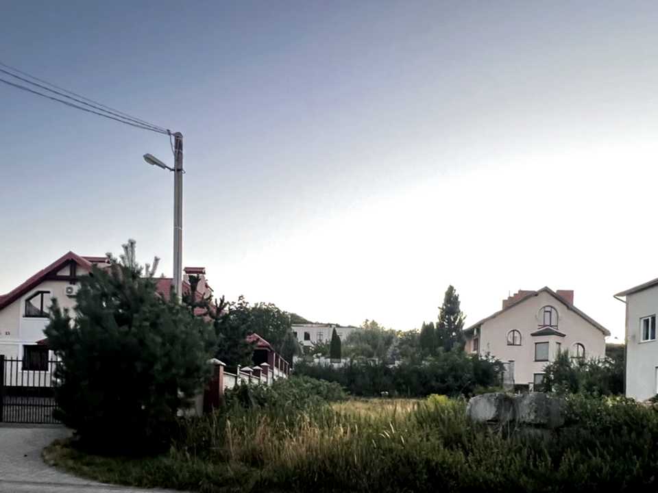1876948233631795