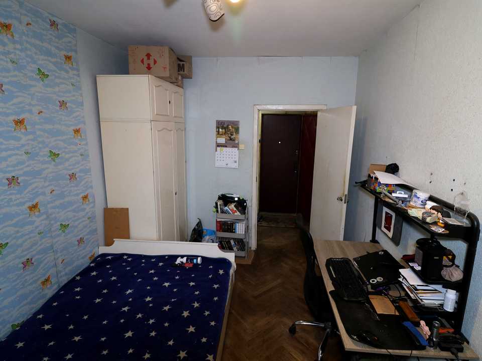1876952666773808