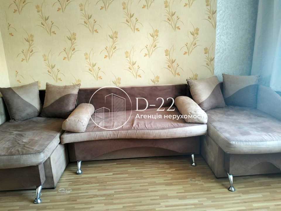 1877038498746450