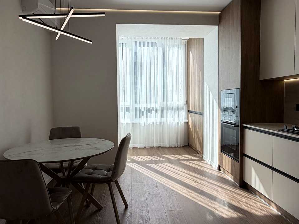 1877044268952779