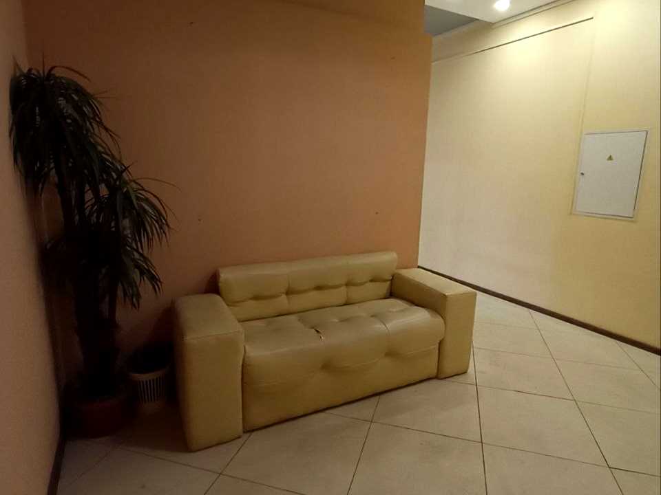 1877060971402563