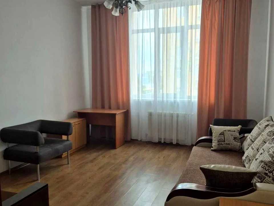 1877063571755610