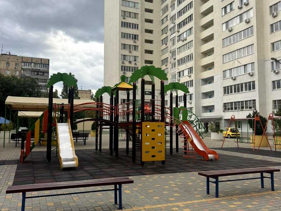 1877109957264030