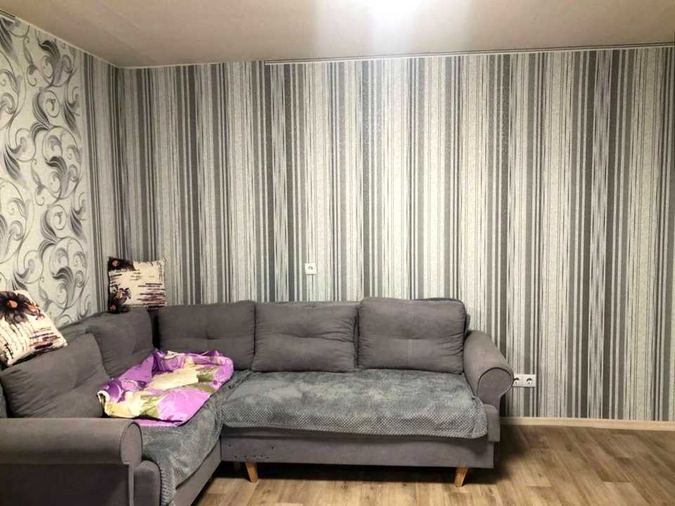 1877124143943266