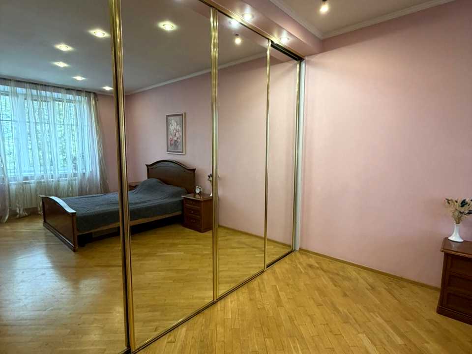 1877130290511210