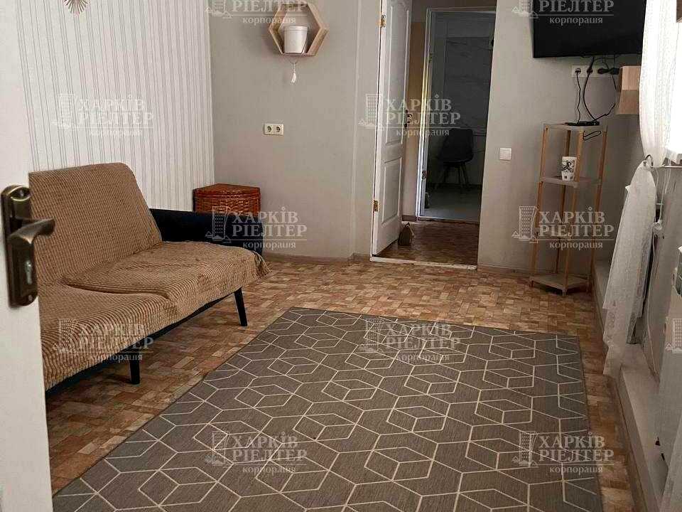 1877138566650328