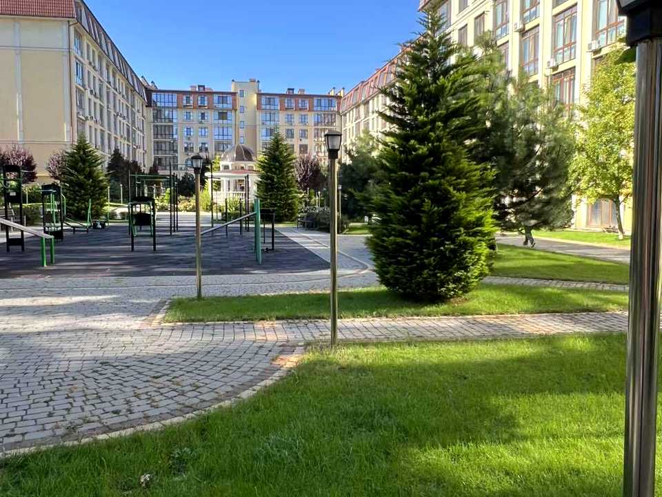 1877145685160301