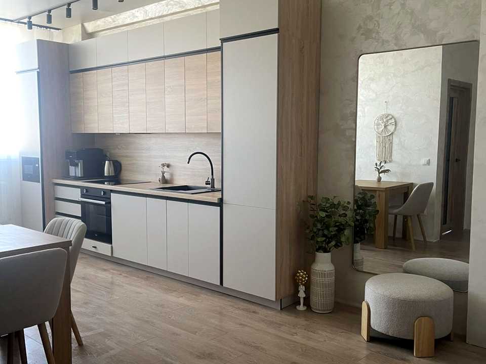 1877198282803510