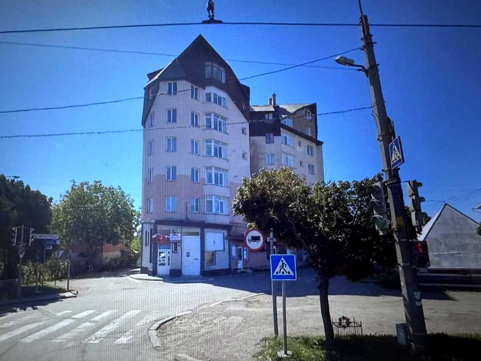 1877208907045461