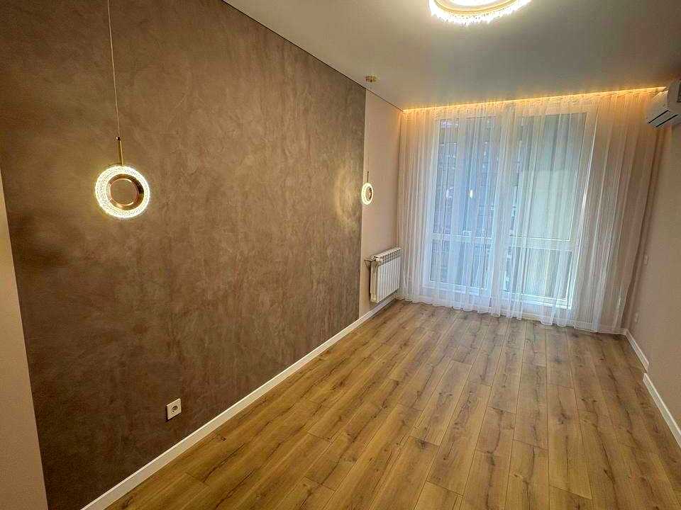 1877233319912205
